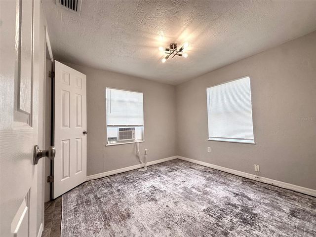 4111 28TH STREET N, St Petersburg, FL 33714
