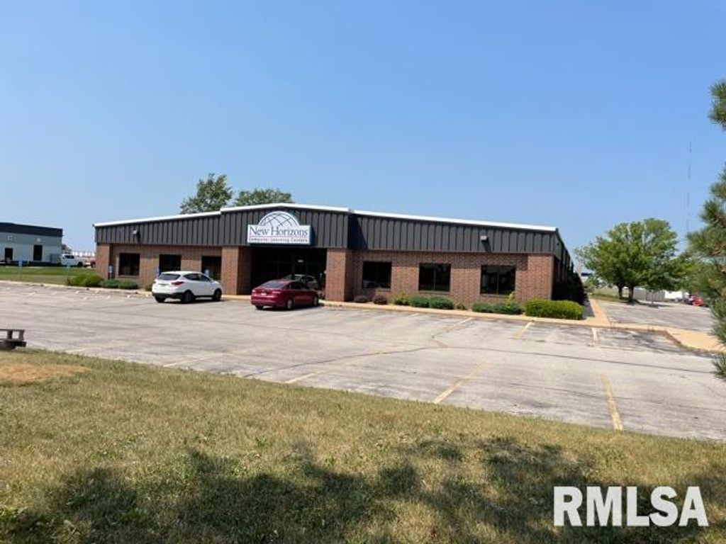 1850 Boyson Rd Ste A, Hiawatha, IA 52233