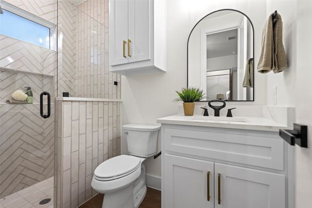 1000 Canyon Lake Road, Wills Point, TX 75169