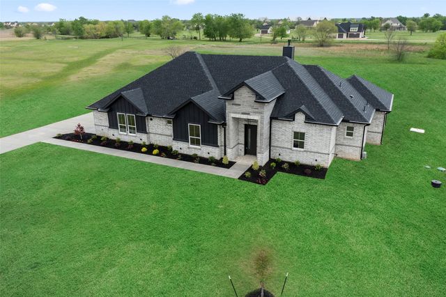 1000 Canyon Lake Road, Wills Point, TX 75169