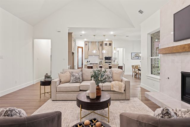 1000 Canyon Lake Road, Wills Point, TX 75169