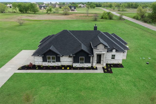 1000 Canyon Lake Road, Wills Point, TX 75169