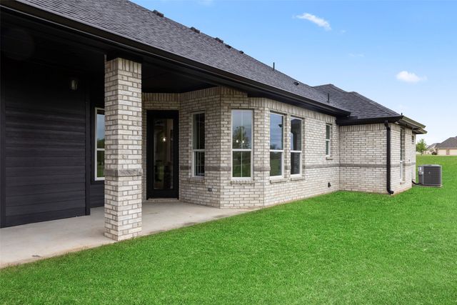 1000 Canyon Lake Road, Wills Point, TX 75169