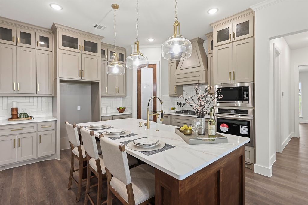 1000 Canyon Lake Road, Wills Point, TX 75169