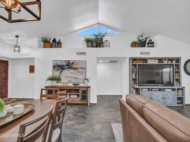 18846 N 95TH Avenue, Peoria, AZ 85382