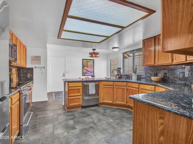 18846 N 95TH Avenue, Peoria, AZ 85382