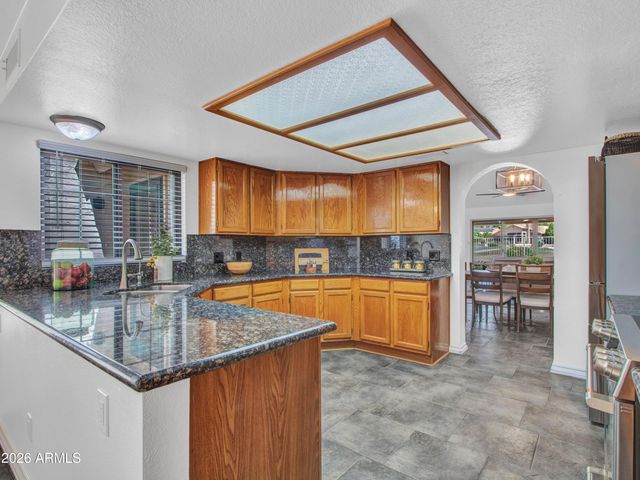 18846 N 95TH Avenue, Peoria, AZ 85382