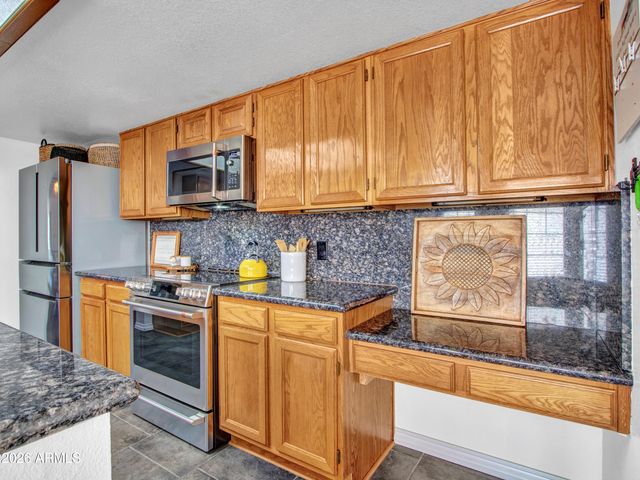 18846 N 95TH Avenue, Peoria, AZ 85382