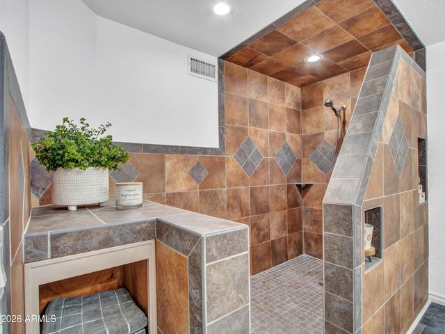 18846 N 95TH Avenue, Peoria, AZ 85382