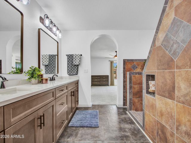 18846 N 95TH Avenue, Peoria, AZ 85382