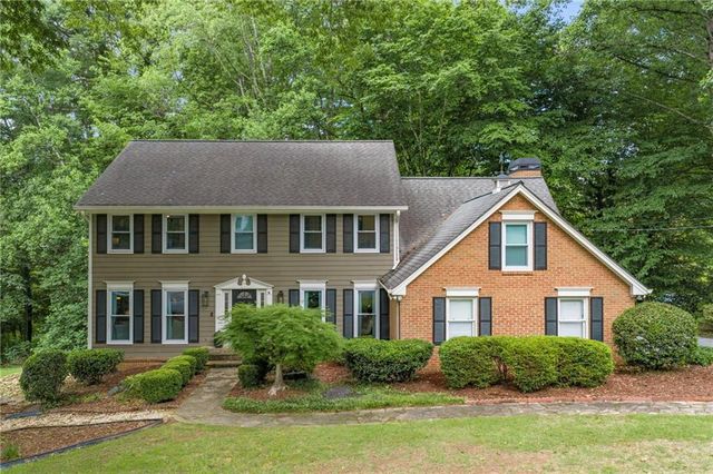 2556 Midvale Lane, Tucker, GA 30084