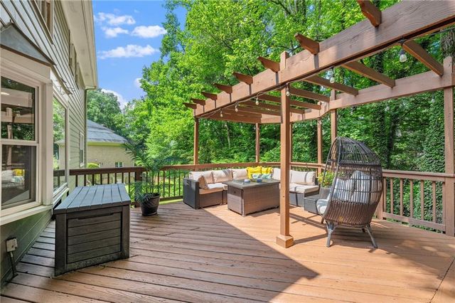 2556 Midvale Lane, Tucker, GA 30084
