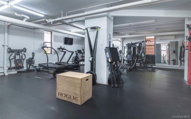 2451 38th St Apt 4A, New York City, NY 11103