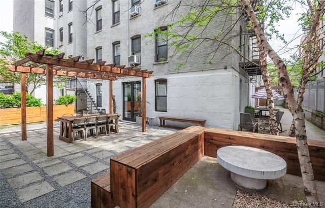 2451 38th St Apt 4A, New York City, NY 11103