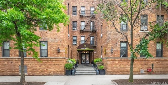 2451 38th St Apt 4A, New York City, NY 11103