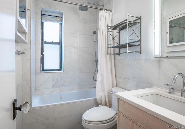 2451 38th St Apt 4A, New York City, NY 11103