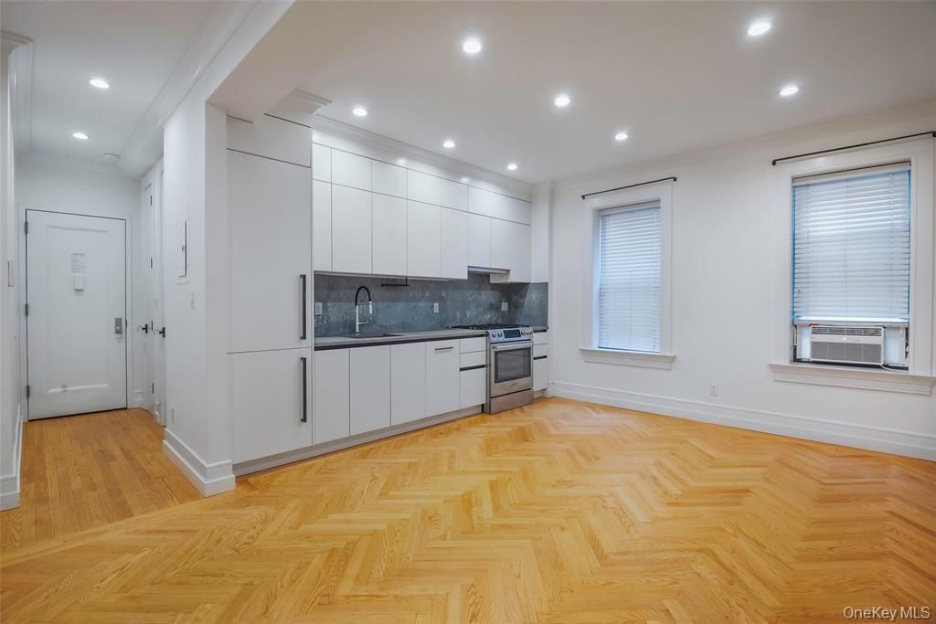 2451 38th St Apt 4A, New York City, NY 11103