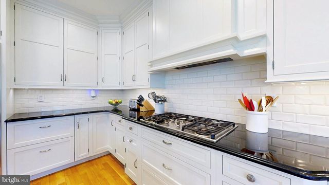 7 DELMAR AVE, Linwood, NJ 08221