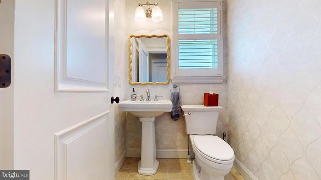 7 DELMAR AVE, Linwood, NJ 08221