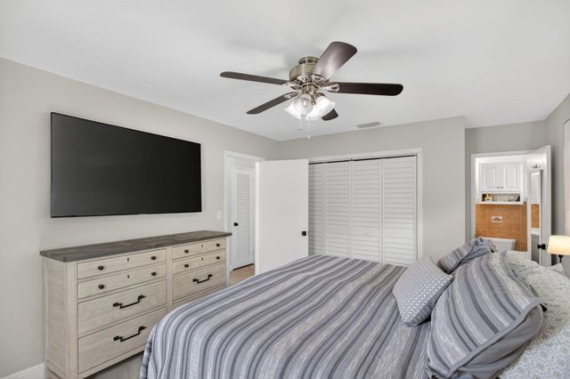 571 SE 14th Street, Pompano Beach, FL 33060