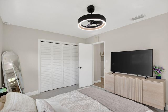 571 SE 14th Street, Pompano Beach, FL 33060