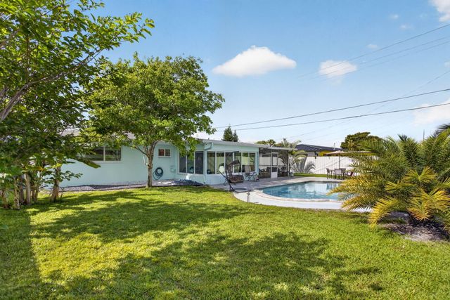 571 SE 14th Street, Pompano Beach, FL 33060