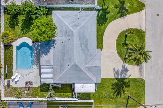 571 SE 14th Street, Pompano Beach, FL 33060