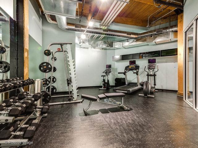 668 N Kingsbury Street 206, Chicago, IL 60654