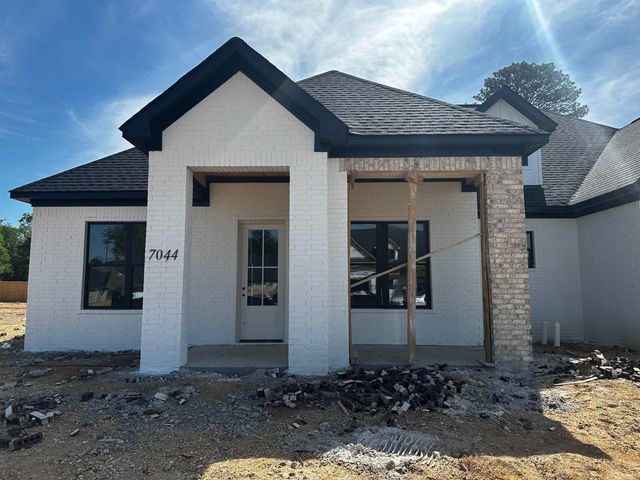 7044 Star Dust Lane, Alexander, AR 72002