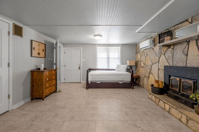 1516 Paradise Camp Road, Harrodsburg, KY 40330