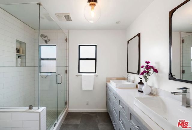 8130 Fordham Road, Los Angeles, CA 90045