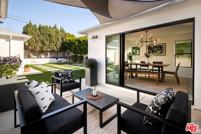 8130 Fordham Road, Los Angeles, CA 90045