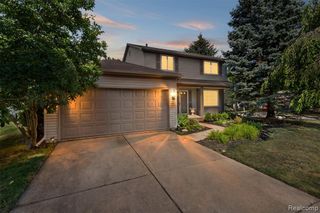 100 Dalton Drive, Rochester Hills, MI 48307