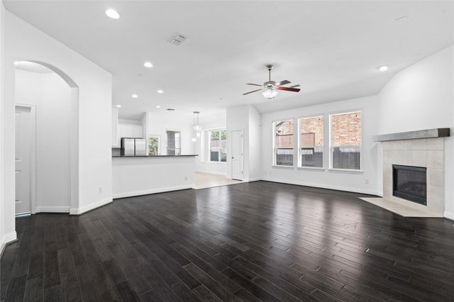 6326 Wolf Run Drive, Katy, TX 77493