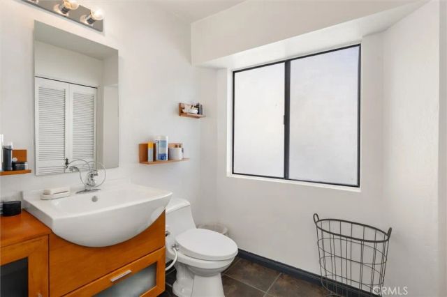 1218 S Westlake Boulevard A, Westlake Village, CA 91361
