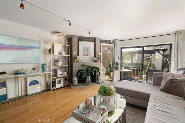 1218 S Westlake Boulevard A, Westlake Village, CA 91361