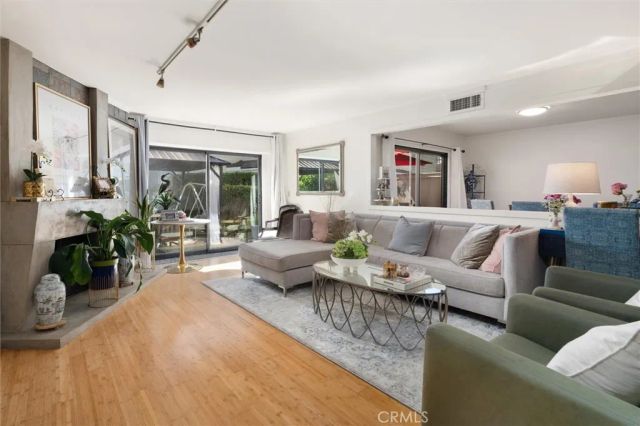 1218 S Westlake Boulevard A, Westlake Village, CA 91361