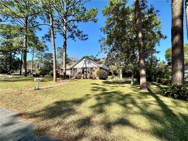 1613 Camellia Drive, Waycross, GA 31501