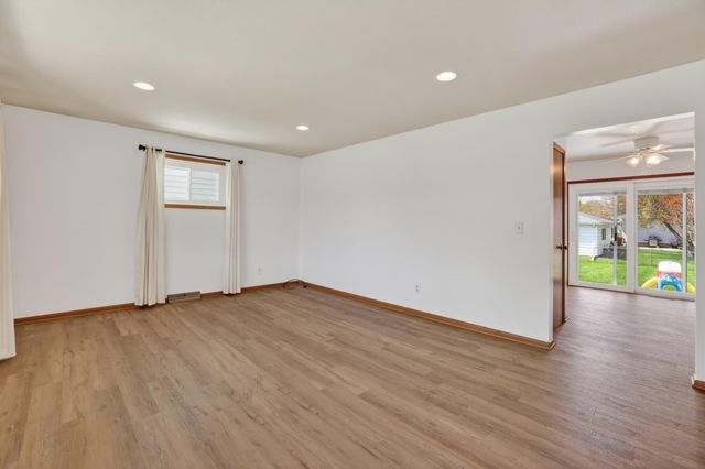 1431 2nd Avenue SW, Rochester, MN 55902