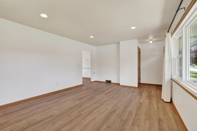 1431 2nd Avenue SW, Rochester, MN 55902