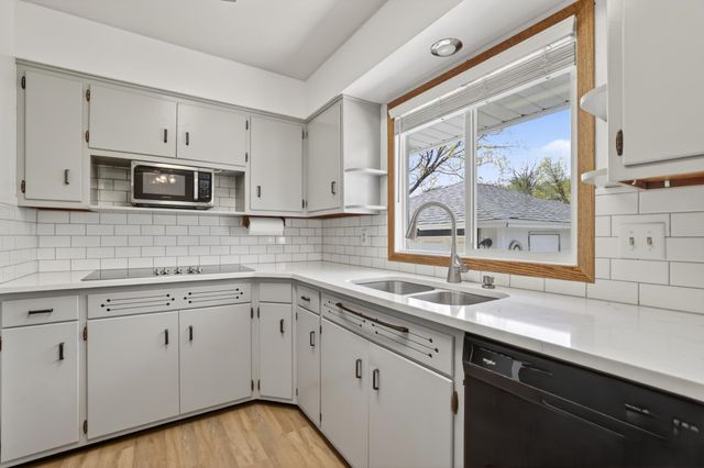 1431 2nd Avenue SW, Rochester, MN 55902