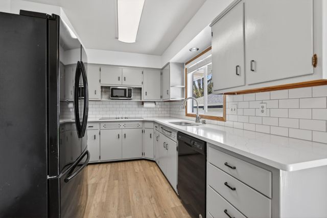 1431 2nd Avenue SW, Rochester, MN 55902