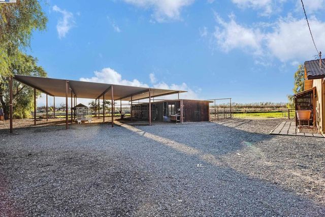 21021 Reeve Rd, Tracy, CA 95304