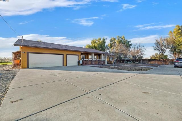 21021 Reeve Rd, Tracy, CA 95304