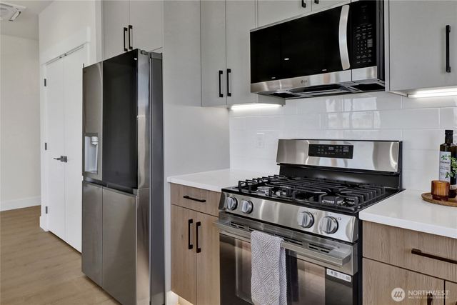 416 W 4th Street, Everson, WA 98247