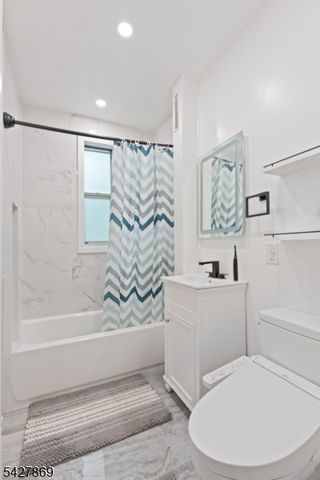 100 E Palisade Ave, Englewood City, NJ 07631