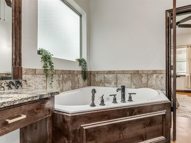 11075 Cindy Lane, Guthrie, OK 73044