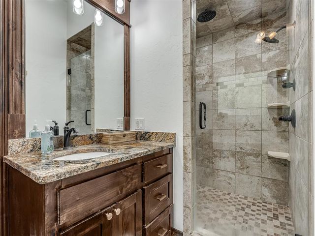 11075 Cindy Lane, Guthrie, OK 73044