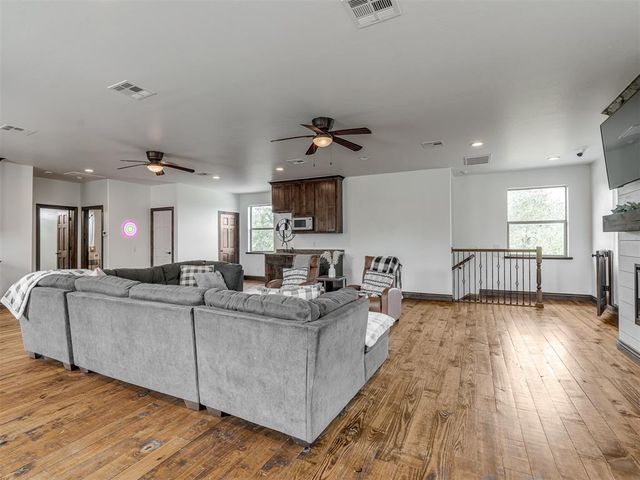 11075 Cindy Lane, Guthrie, OK 73044