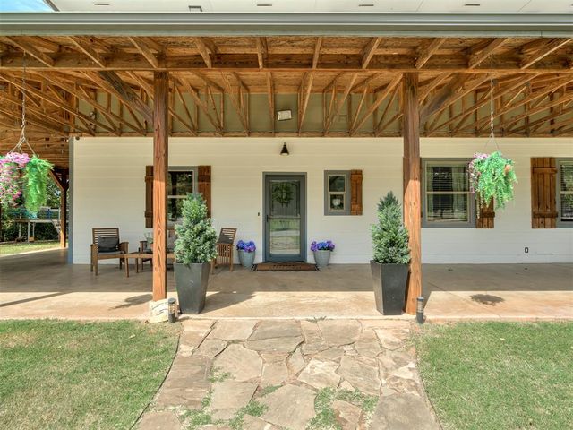 11075 Cindy Lane, Guthrie, OK 73044